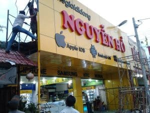 Làm biển quảng cáo tại Hà Đông 1 bien alu gan chu noi