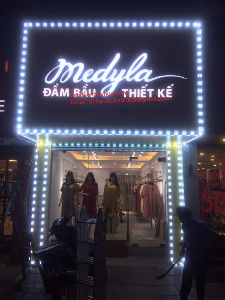 biển shop thời trang