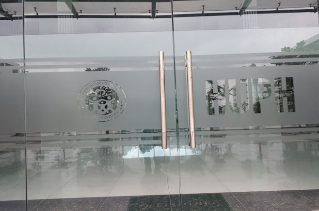 Thi Công Decal dán kính mờ Tại Tây Hồ, Hà Nội 12 Dan kinh mo van phong