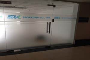 Decal Dán Kính Mờ Văn Phòng Tại Hai Bà Trưng, Hà Nội 12 thi công dcal cát mờ