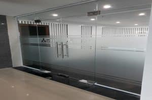 Decal dán kính mờ văn phòng Tại Sóc Sơn, Hà Nội 18 Decal dan kinh mo van phong 23