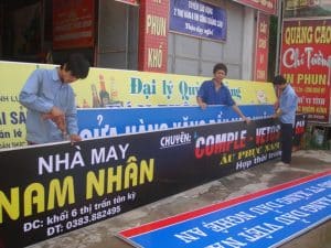 Làm Biển Quảng Cáo Cửa Hàng Tóc Tại Hà Nội 10 thi cong bien quang cao bat