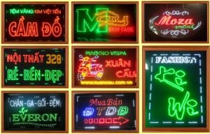 thi cong hop den led bang hieu led 44