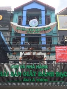 bien quang cao nha hang 7