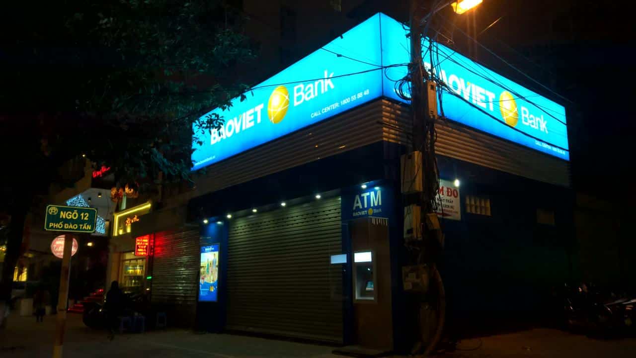 Thiết kế tư vấn biển hộp đèn uy tín chuyên nghiệp tại Hà Nội 16 Dịch vụ thi công biển hiệu hộp đèn