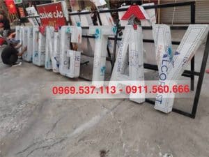 Làm biển bảng quảng cáo giá rẻ tại hà nội 51 CHỮ NỔI ALU