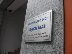 Bảng hiệu inox đẹp tại Hà Nội 4 bang-hieu-inox-1