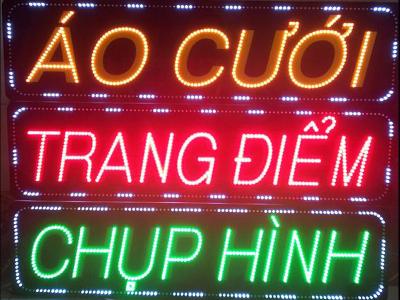 Làm bảng hiệu quảng cáo chuyên nghiệp tại Hà Nội 32 Biển điện tử led 3 màu