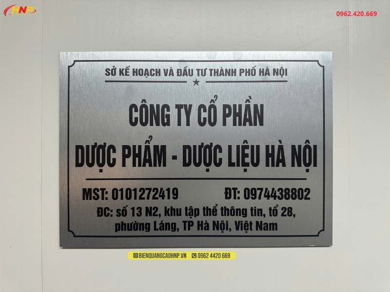 Làm Biển Tên Công Ty Bằng Alu Đẹp 7 Làm Biển Tên Công Ty Bằng Alu Đẹp