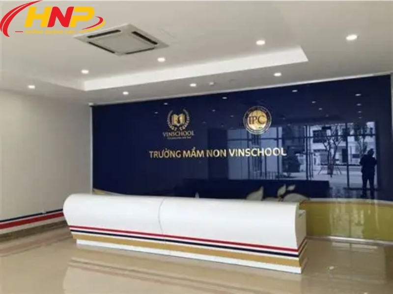 Backdrop Logo Nổi Quầy Lễ Tân Đẹp, Tôn Vinh Hình Ảnh Thương Hiệu 9 backdrop logo nổi quầy lễ tân